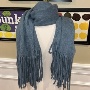 Look Acrylic Scarf